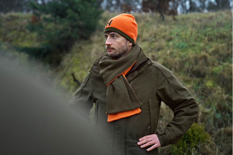 Harkila Reversible Beanie - Willow Green/Orange-3