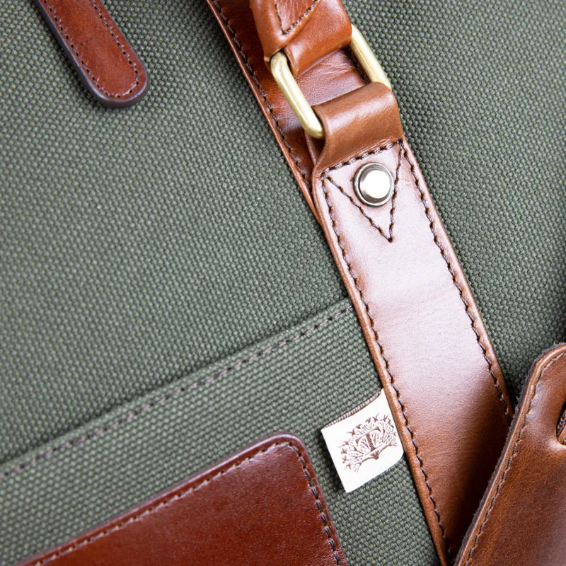 Teales Weekend Bag Brandy and Forest-2